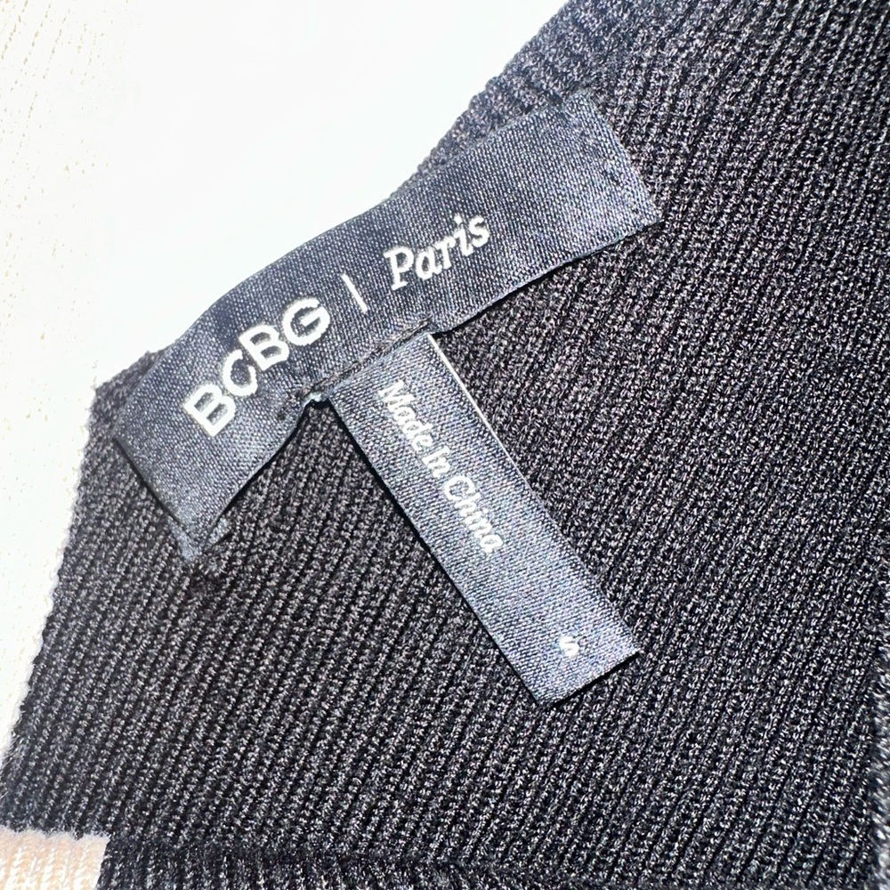 BCBG Black and Cream Colorblock pants and top sleevesless size small NWT. - Picture 4 of 16